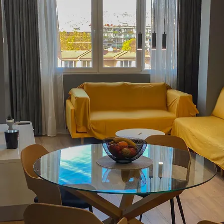 Urban Edge By Rv Apartamento Varna