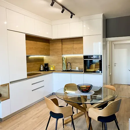 Urban Edge By Rv *